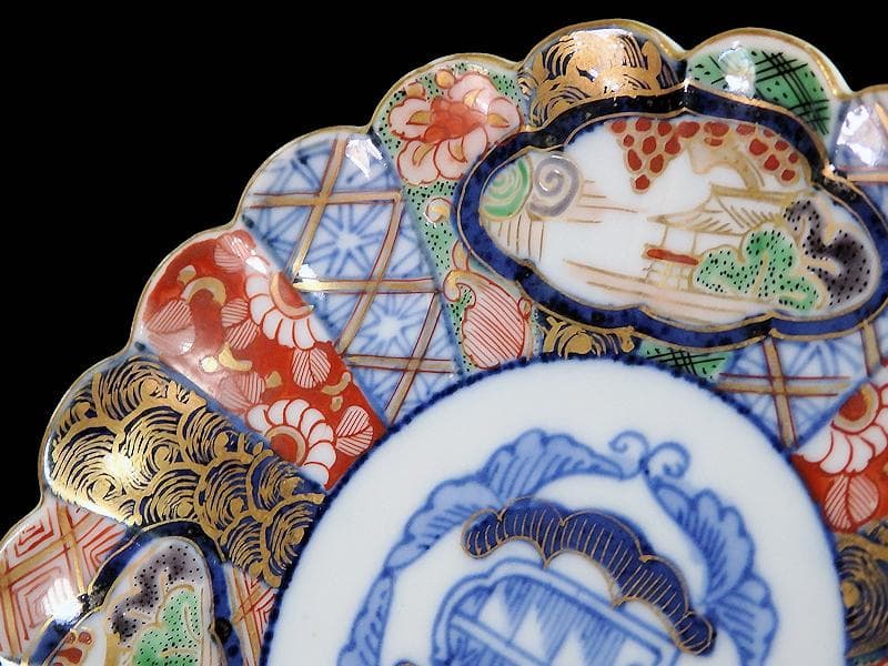 大聖寺伊万里　金襴手　紋章に菊花皿 　5寸皿　D174AS-COe