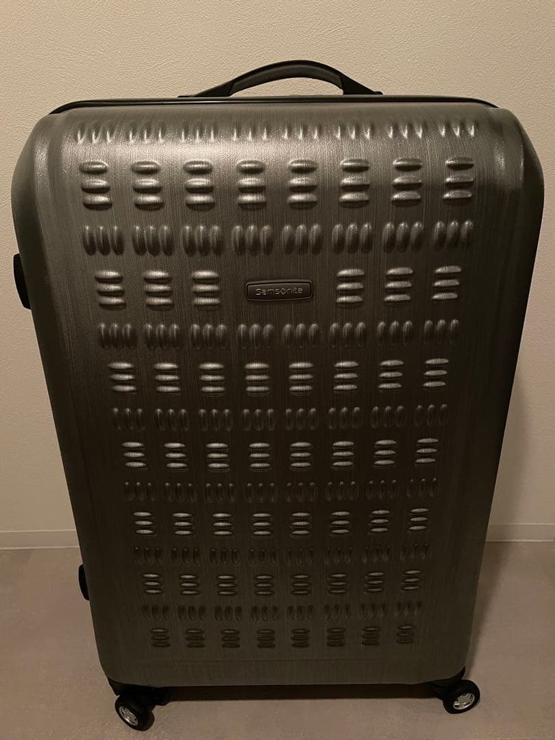 【未使用】Samsonite キャリーケース スーツケース　シルバー