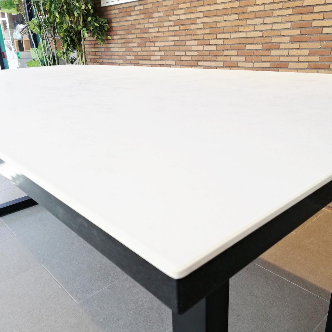 もうすぐ春ですね♡セール◇IDC大塚家具　綾野製作所　ダイニングテーブル