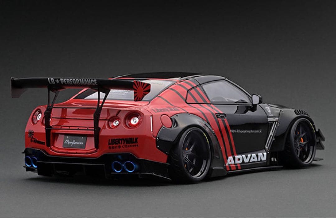 ミニカー LB-WORKSNissanGT-R R35type 2 Black / Red