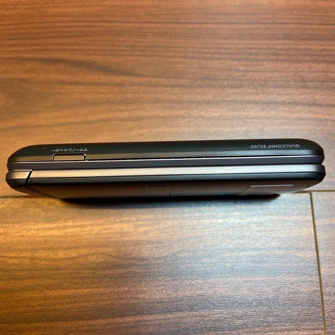 GRATINA グラティーナ KYF39SKA ガラケー 3079