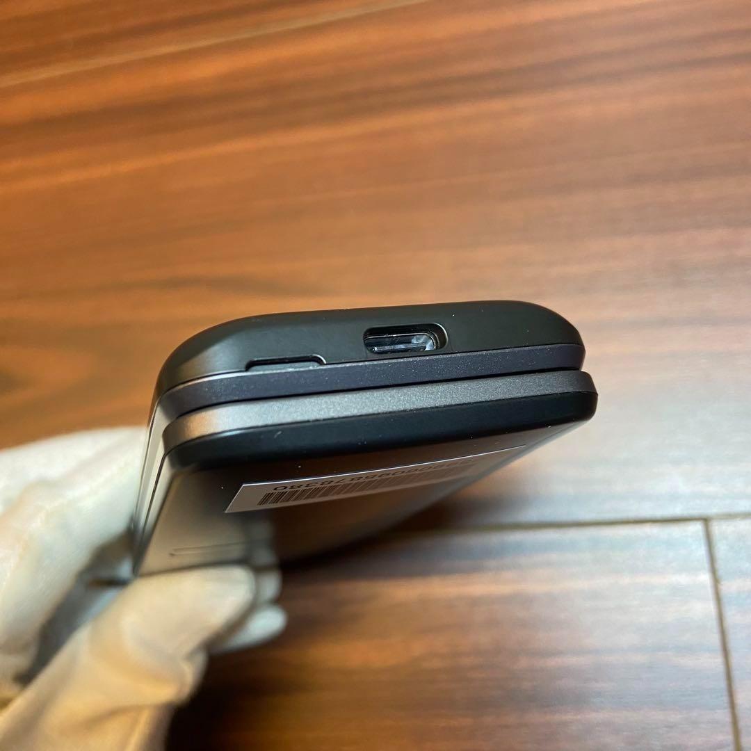 GRATINA グラティーナ KYF39SKA ガラケー 3079