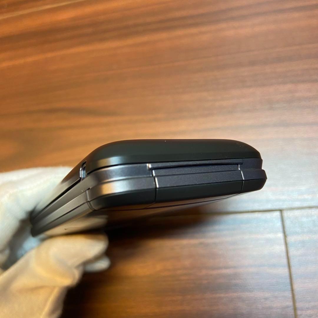 GRATINA グラティーナ KYF39SKA ガラケー 3079