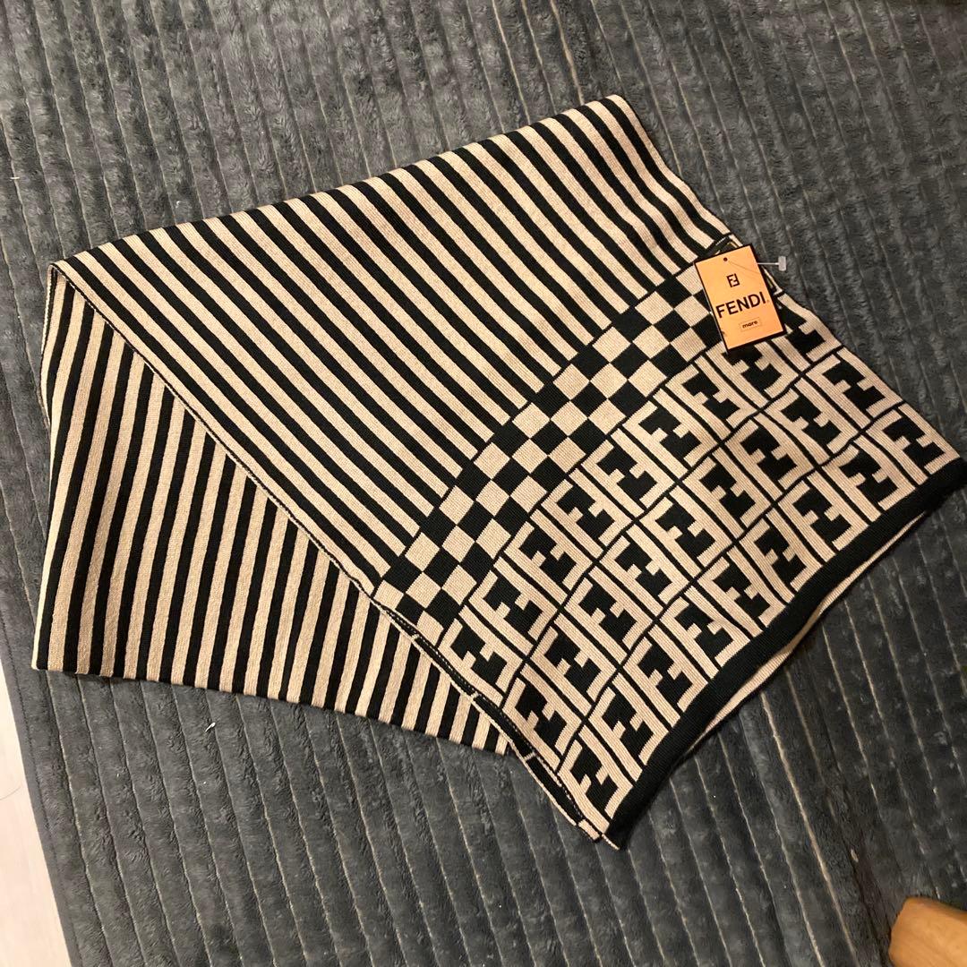 FENDI マフラ