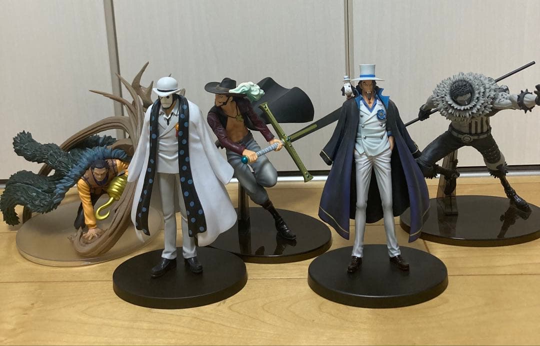 ONE PIECE フィギュア 32体+おまけ まとめ売り