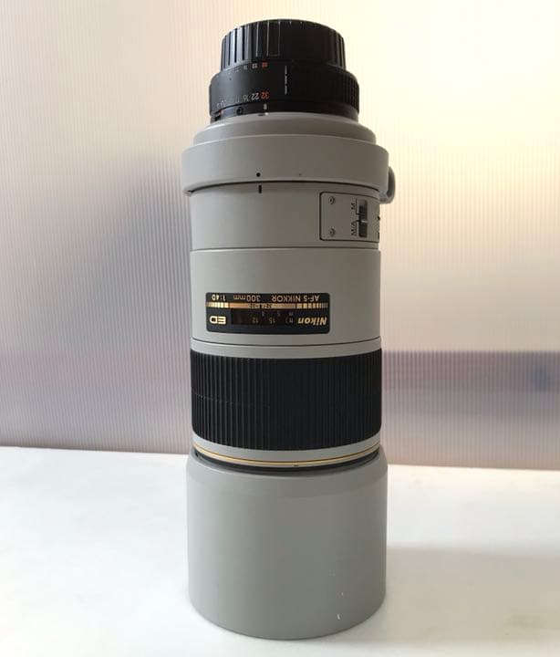 AF-S Nikkor 300mm f/4D ライトグレー