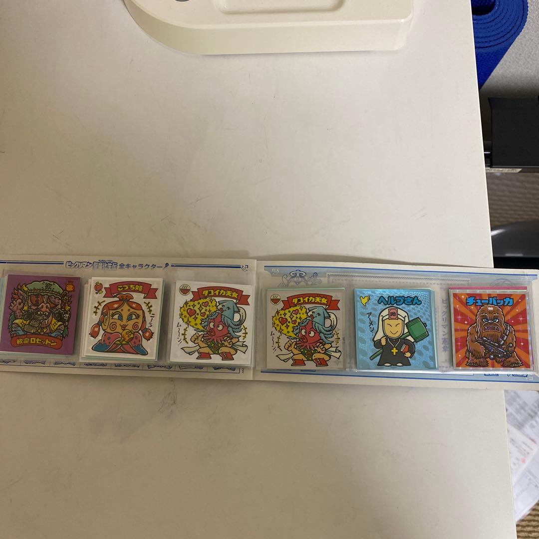 ビックリマンカードケースとシール