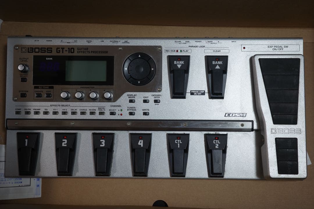 BOSS GT-10（マルチエフェクター）