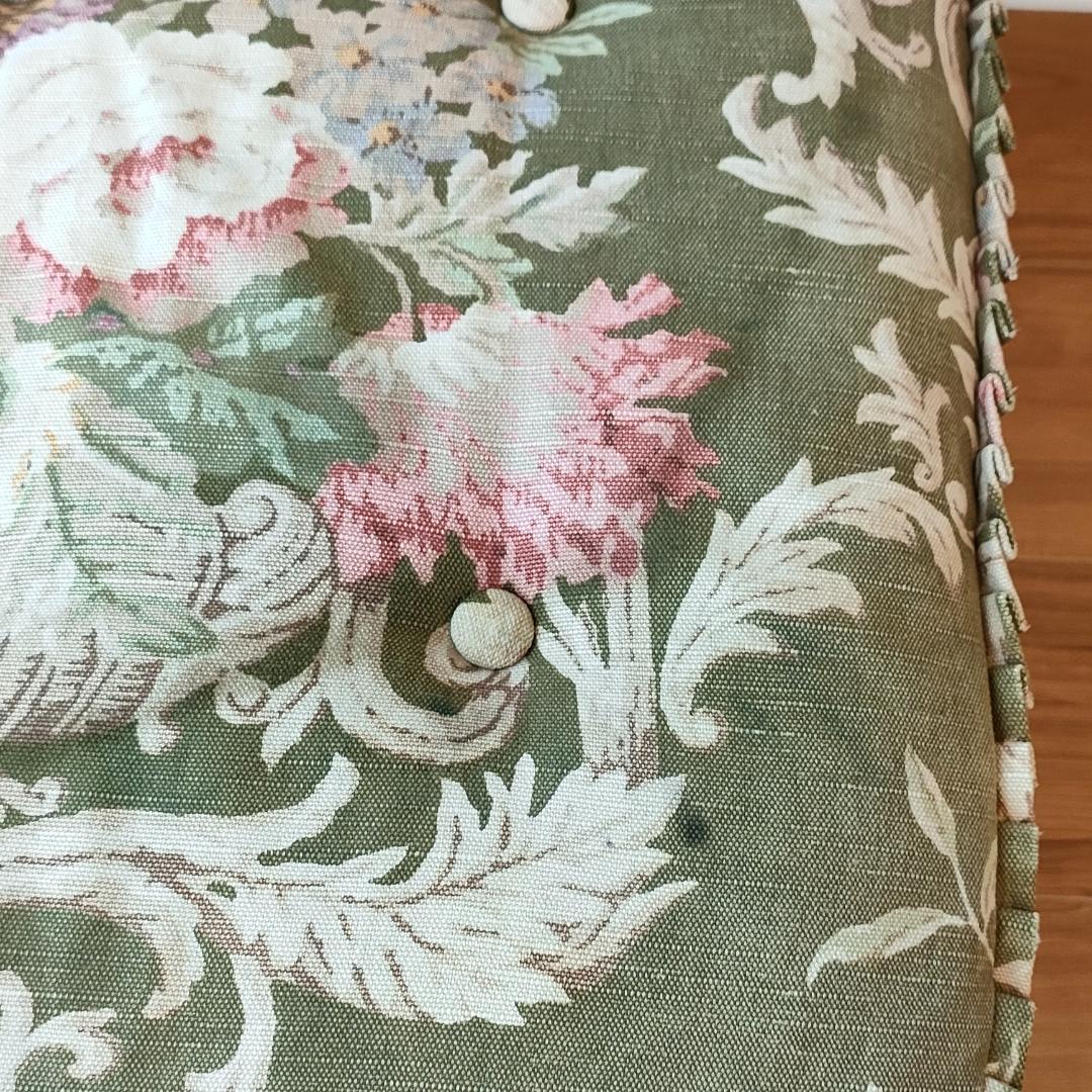 カリモク　オットマン　コロニアル　フリージアグリーン　スツール