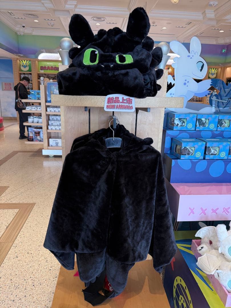 新商品　北京ユニバ限定　ヒックとドラゴン　トゥースレス　ライトフューリー