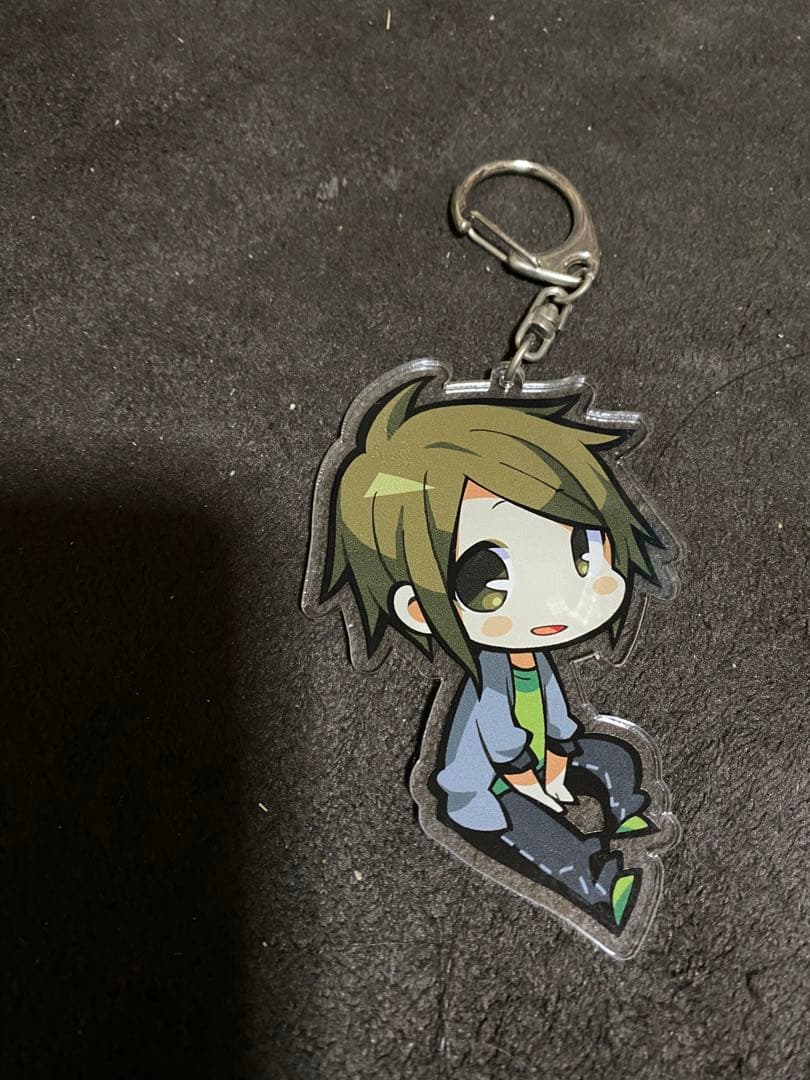 うらたぬき　デカキーホルダー