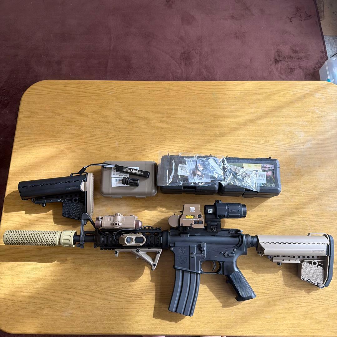 11/21まで　東京マルイ　次世代電動ガン　M4 CQB-R