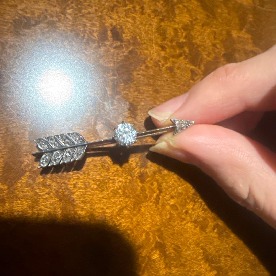 アンティーク 矢型ブローチ