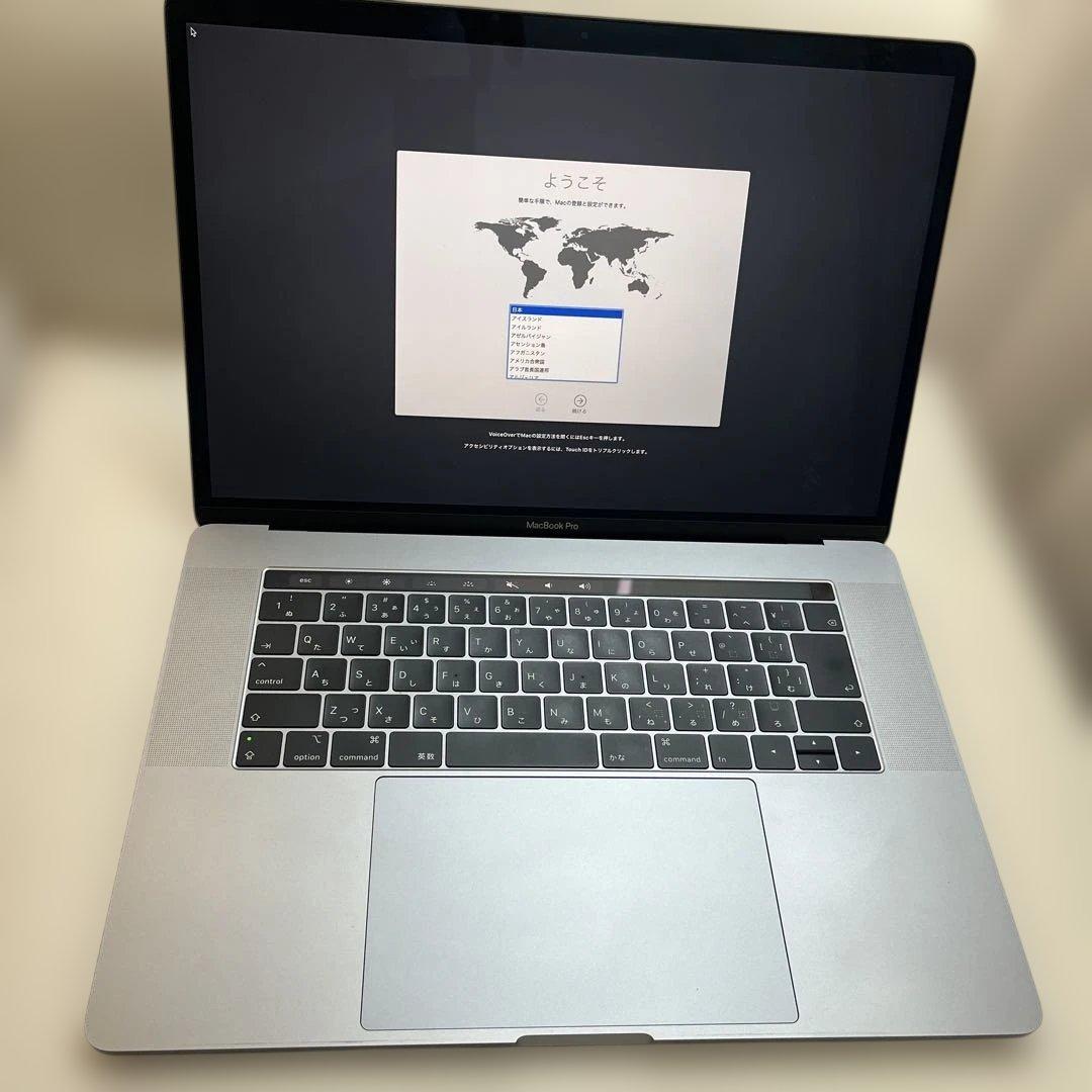 MacBook Pro 2018 15インチ 本体