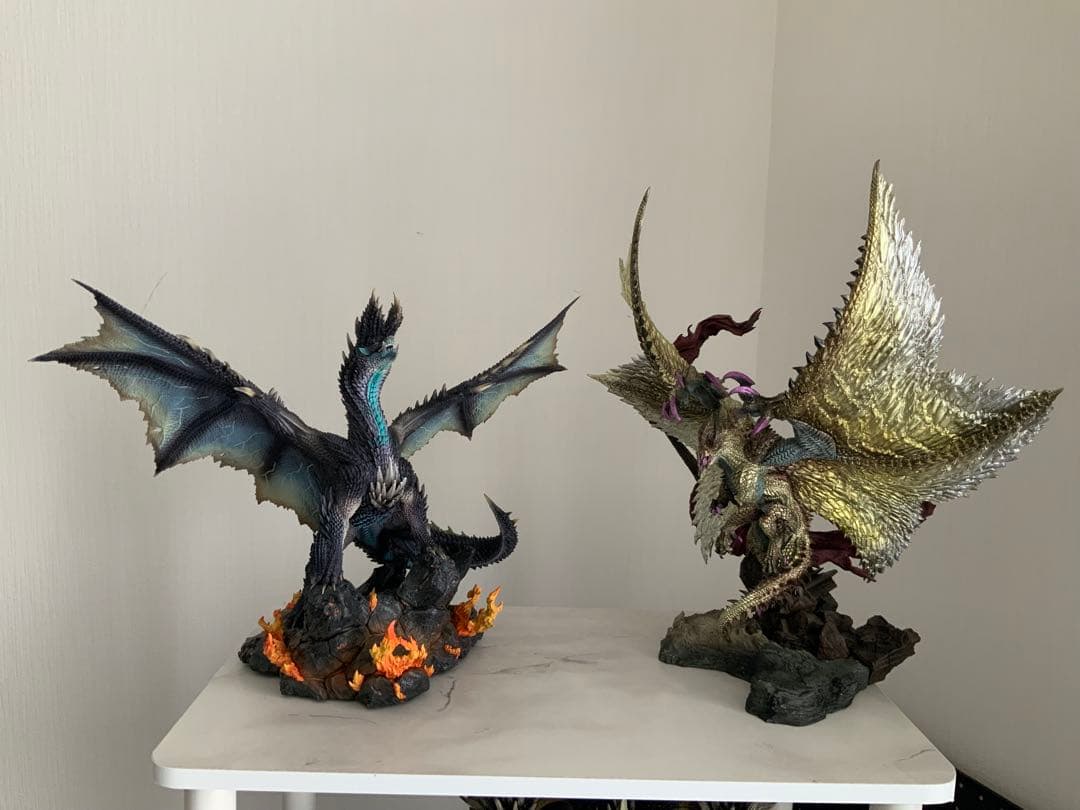 モンスターハンター　アルバトリオン　シャガルマガラ　クリエイターズモデル　開封品