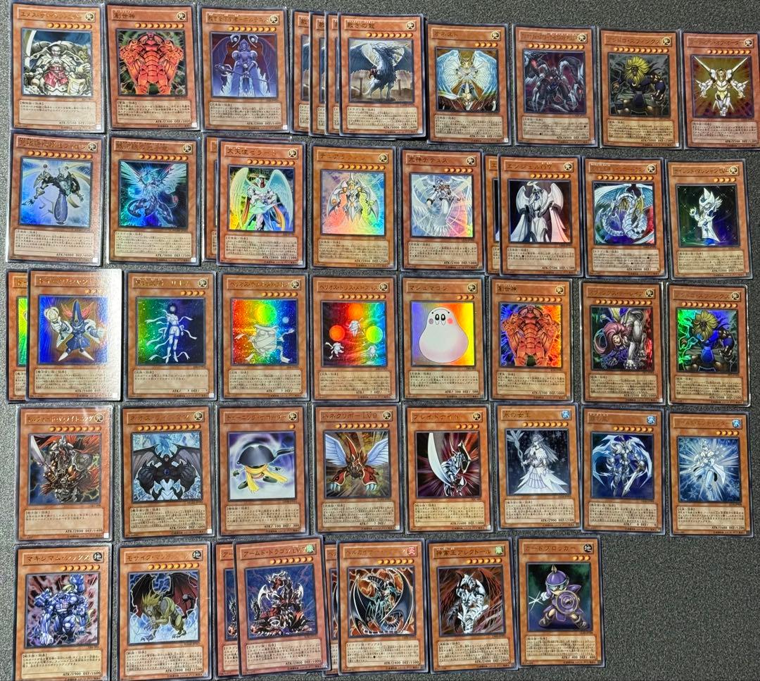大幅値下げしました　遊戯王　引退品　SR、UR、レリーフなど計1200枚以上