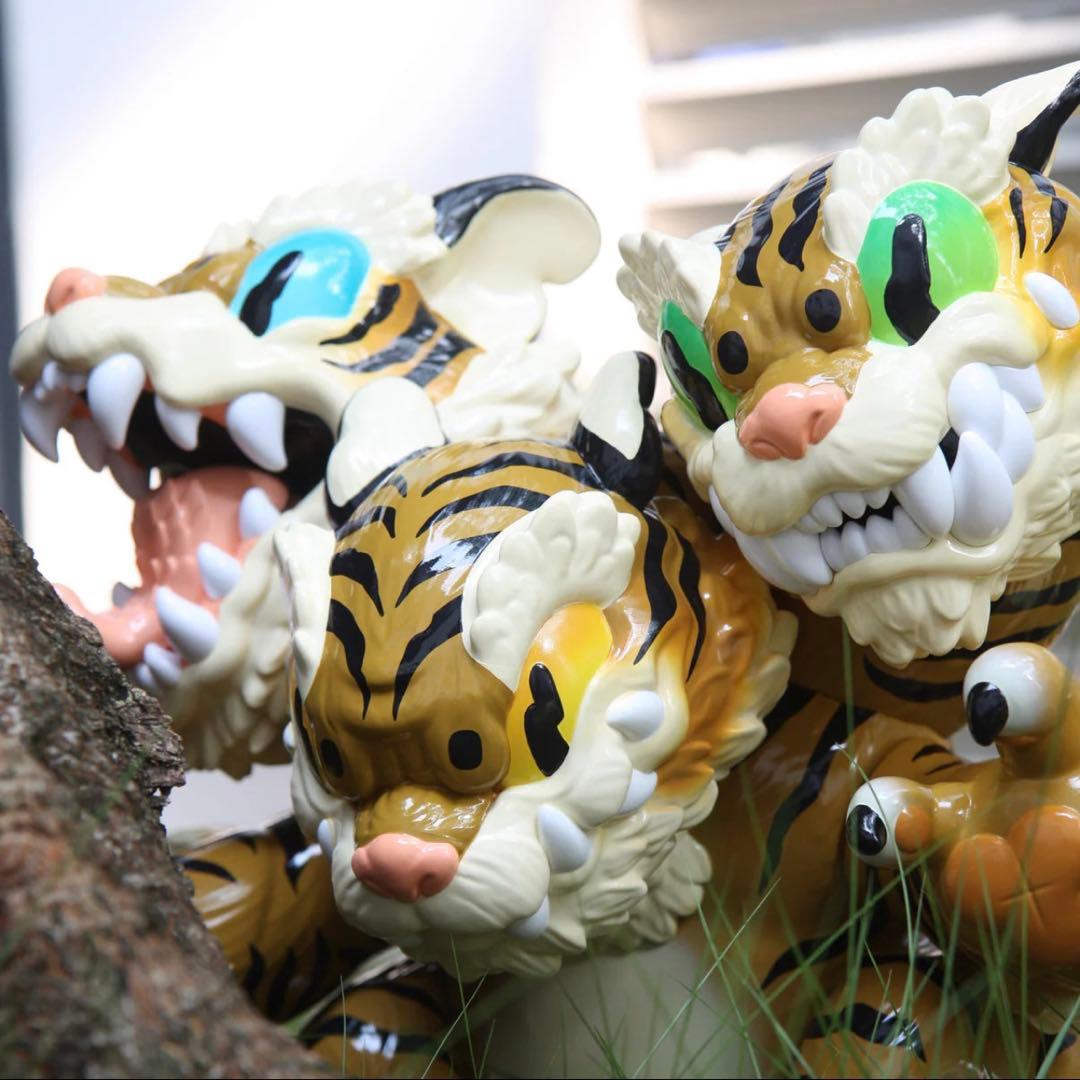 GRAPE BRAIN × STRANGECAT TOYS 三面猛虎 コショウ