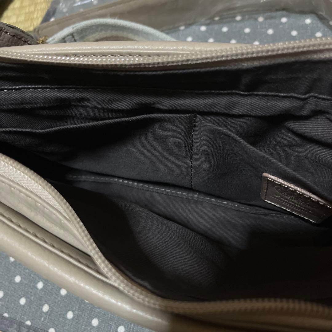 ラシット　ベージュ　2way ショルダーバッグ　モノグラムプレート　新品