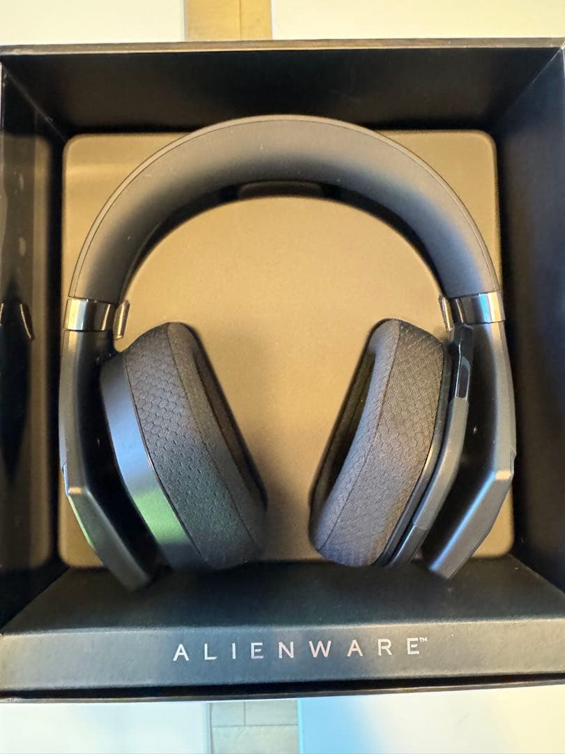 ALIENWARE 7.1ch オーバーイヤー型AW988