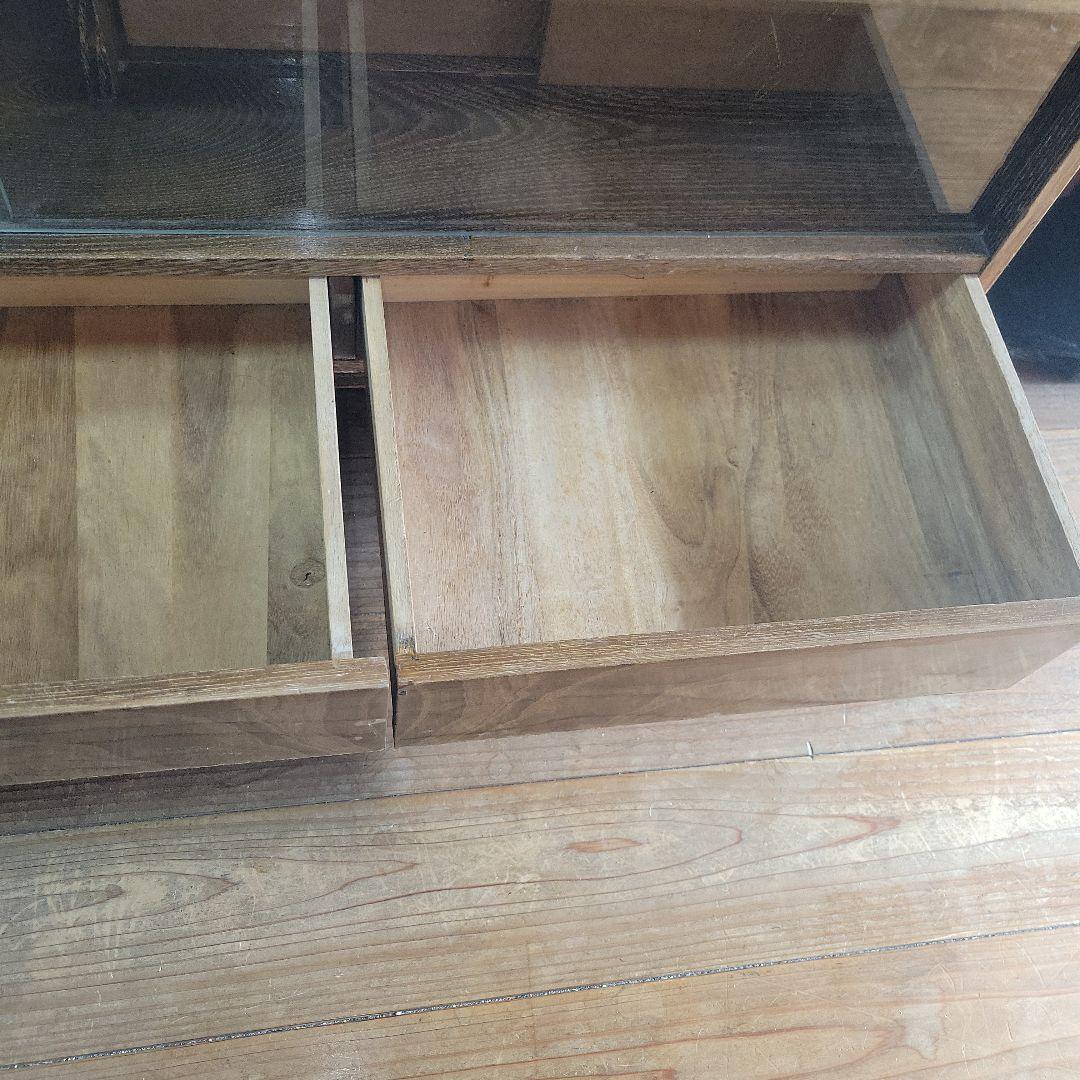 【昭和レトロ】茶箪笥 飾り彫り ガラス収納 アンティーク