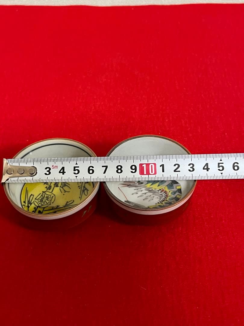 芸術院会員 武腰敏昭 酒盃 一対  海老と梅  共箱 共布 管理K328 九谷焼