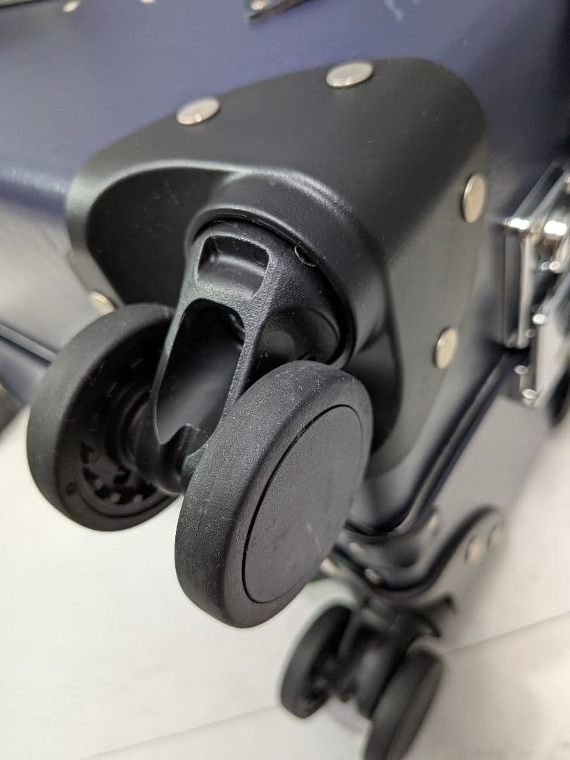 Annaさま専用ページ　①グローブトロッター ネイビー 4ホイール