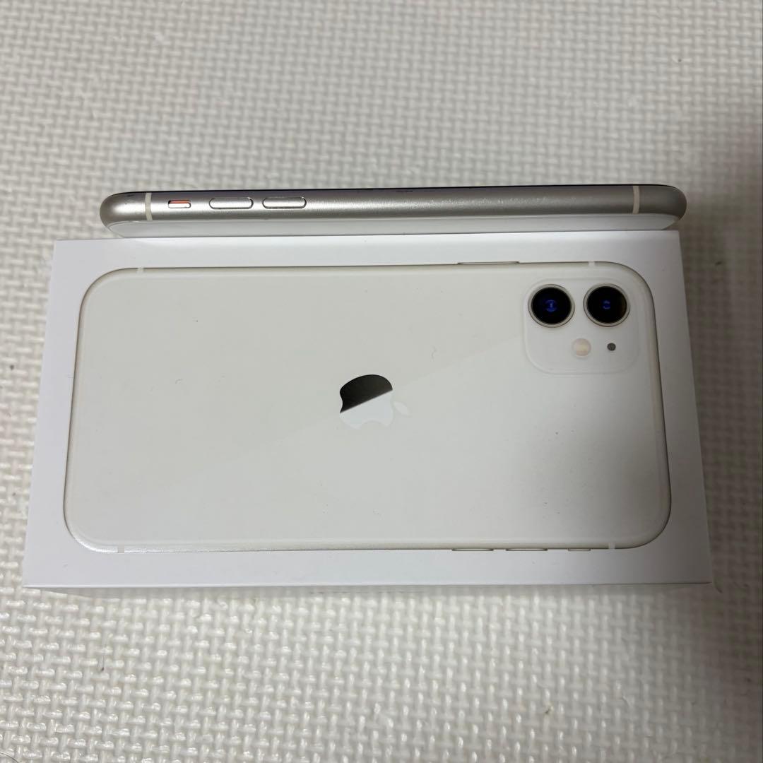 メルユミティ【美品・SIMフリー】iPhone11 128GB ホワイト