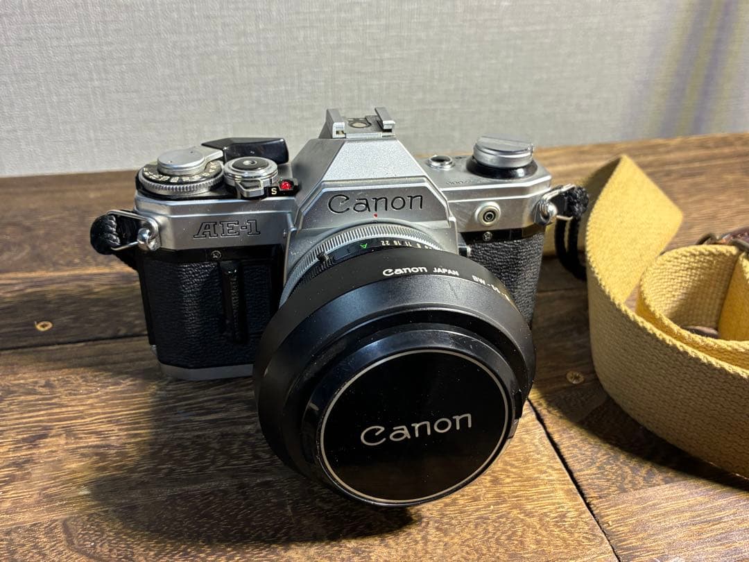 希少CanonAE-1 フィルムカメラ＋FD28mm F2.8レンズヴィンテージ