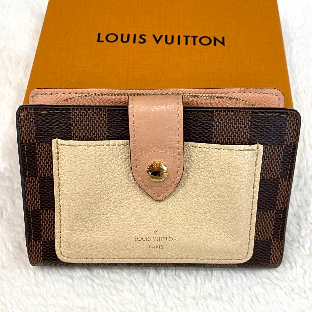 ルイヴィトン ポルトフォイユジュリエット　 二つ折り財布　ピンク