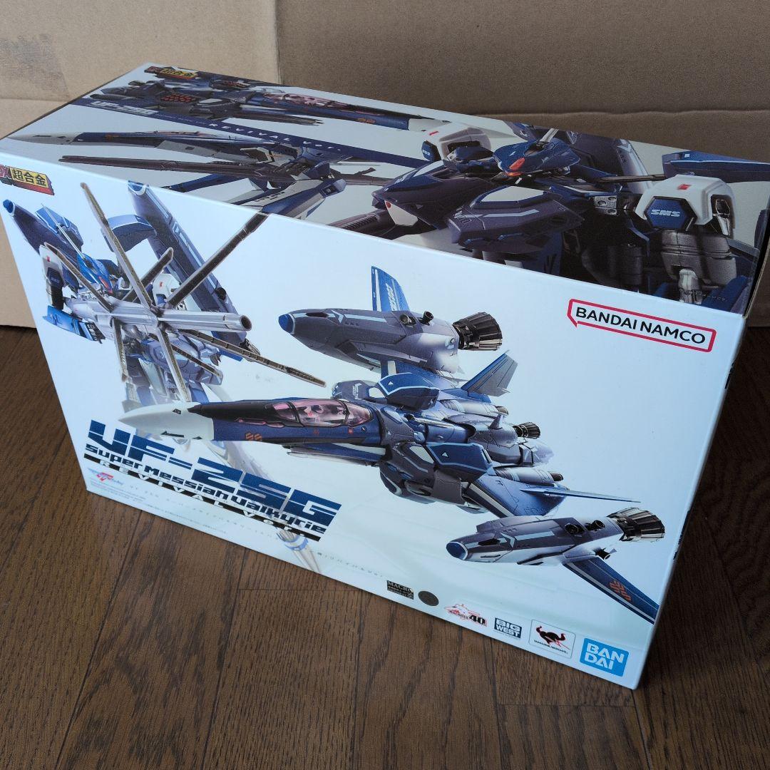 超合金　スーパーメサイアバルキリー (ミハエル・ブラン機) リバイバルVer.