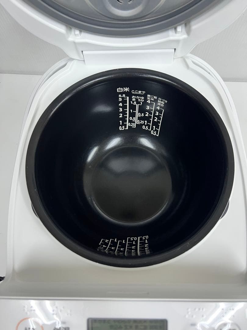 TOSHIBA IH炊飯器 RC-10HR 5.5合 ホワイト 2024年齢
