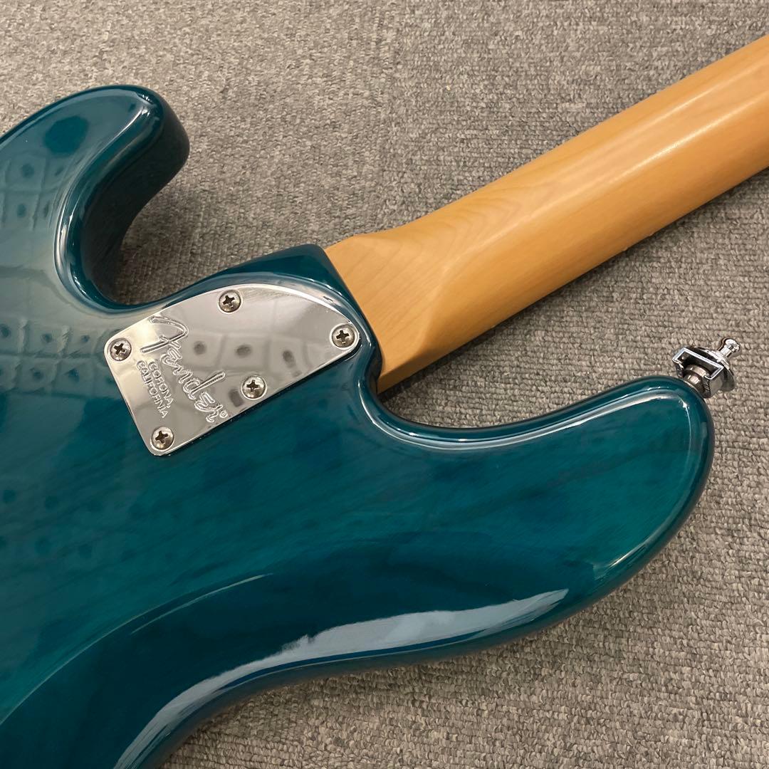フェンダー USA Ultra Jazz Bass Ultraburst 難あり