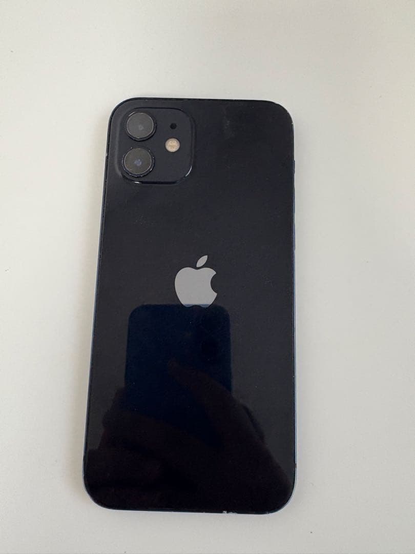 Apple iPhone 12 ブラック 本体　64GB