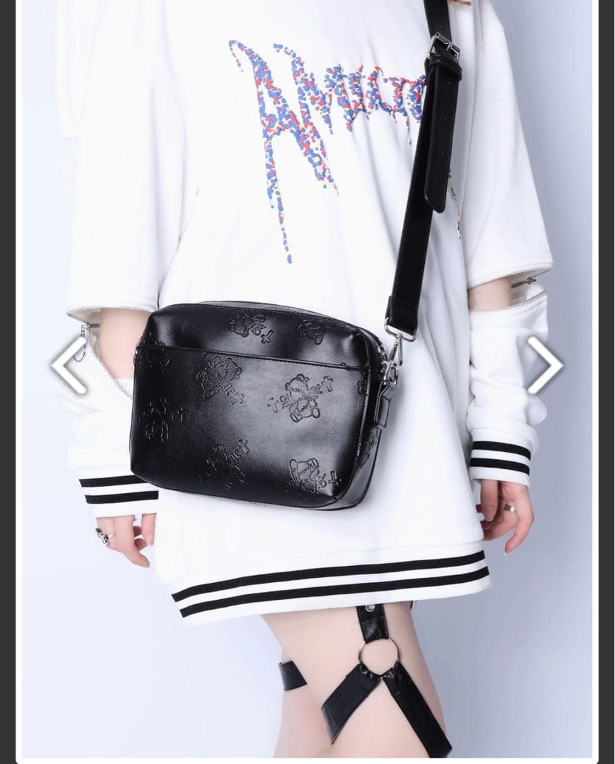 新品未使用 くぎベア型押し総柄ショルダーバッグ amilige アミリージュ