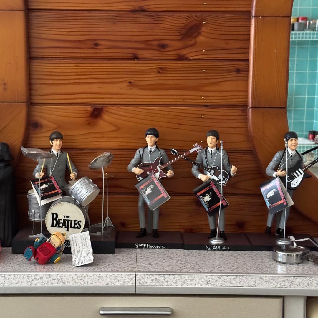 The Beatles レムコ ビートルズ　フィギュア4体セット