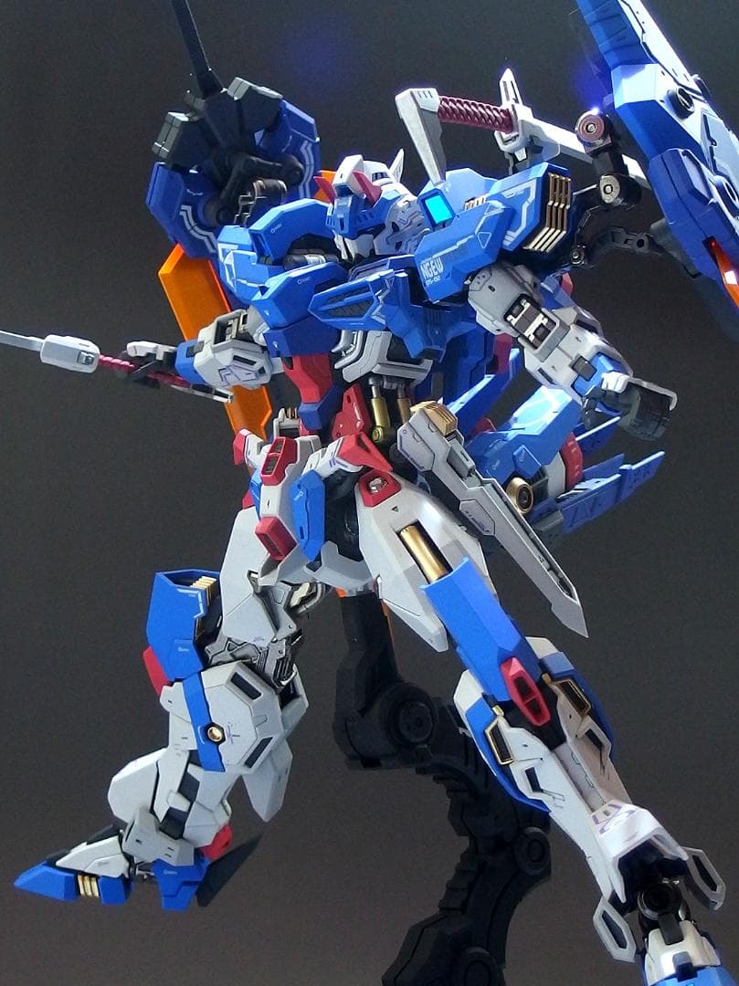 あ*ら様 HiPlay 1/100 EDDAS ヴァルキリー塗装済完成品 海外製