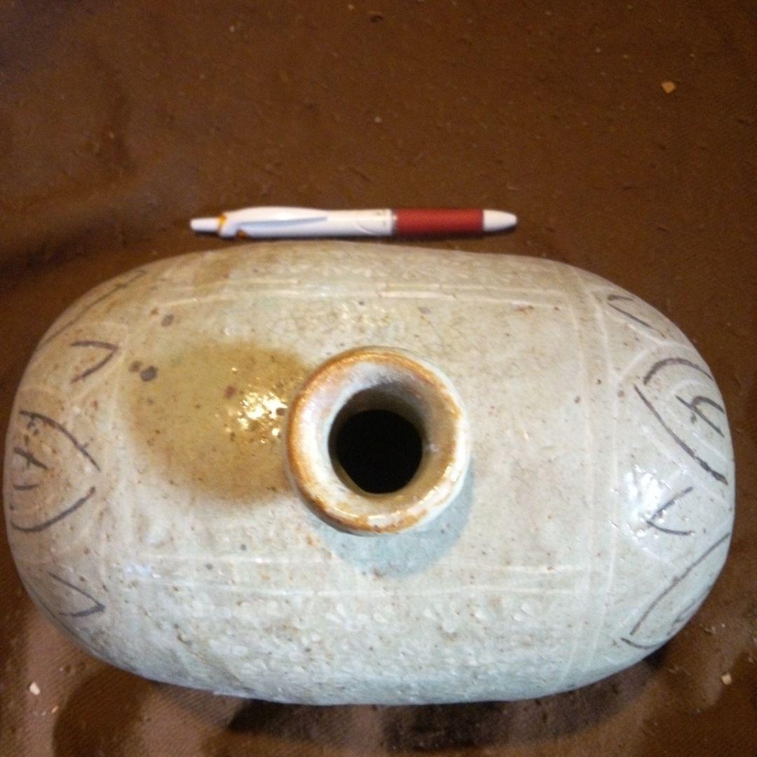 李朝　俵型壺