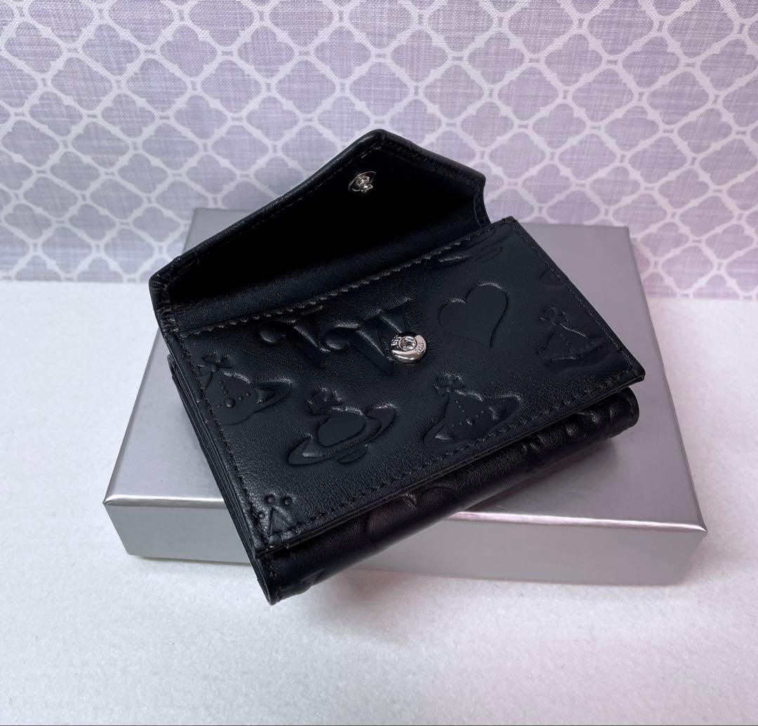 【内柄も素敵☆最新】Vivienne Westwood 三折り財布 マット 黒