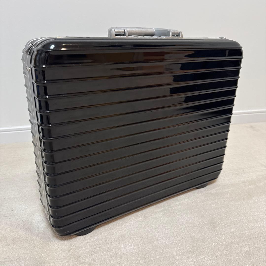 moto　リモワキャリーケース　黒