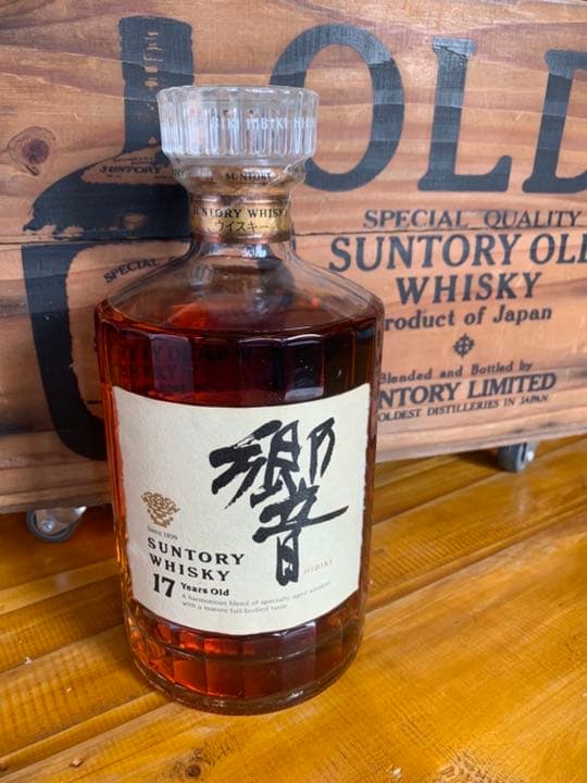 サントリー 響17 700ml