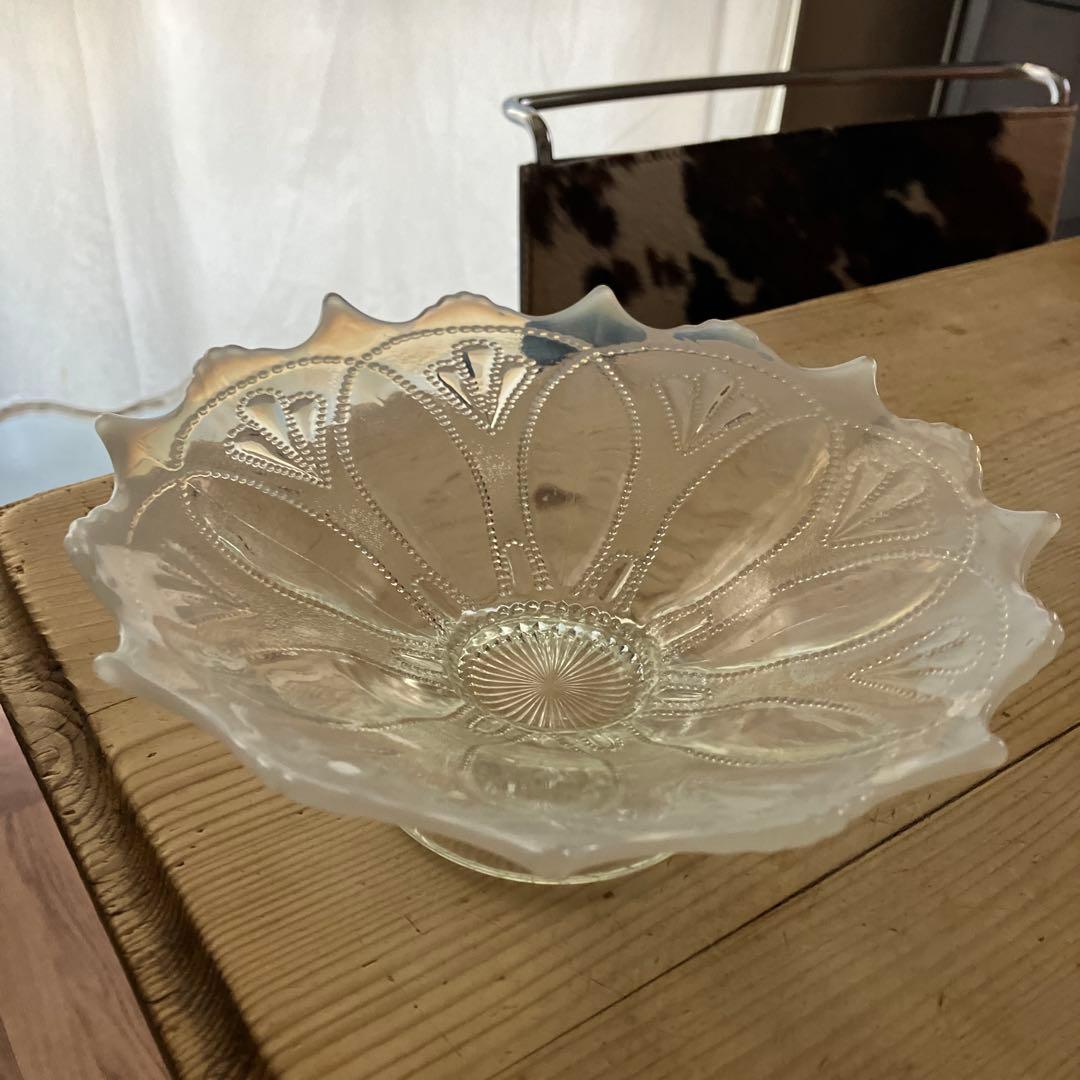 イギリスアンティーク　ノースウッド　オパールセントガラス大型コンポート