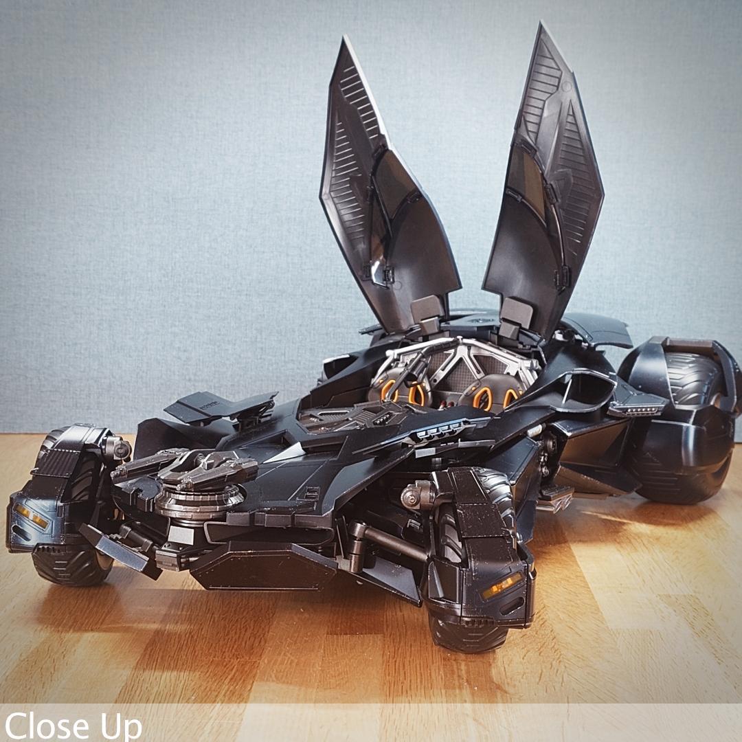 喜玩社 バットモービル 1/12 塗装済み完成品