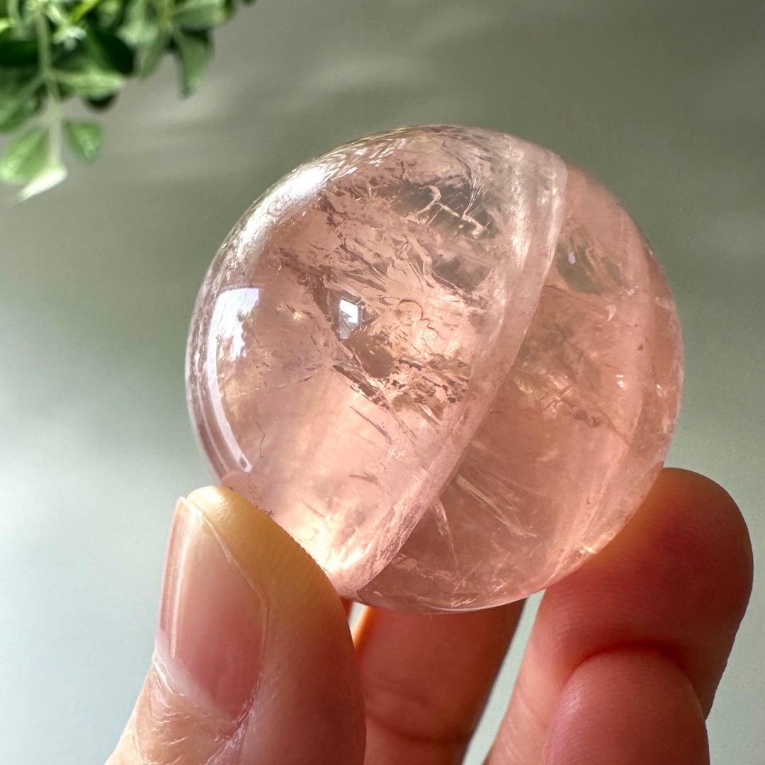 ジェミーローズクォーツ　高品質　スフィア　ローズクォーツ　3.4㎝　56.3g