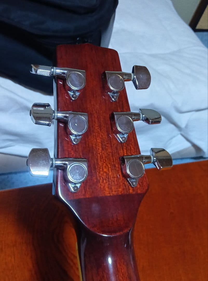 サンバースト アコースティックギター