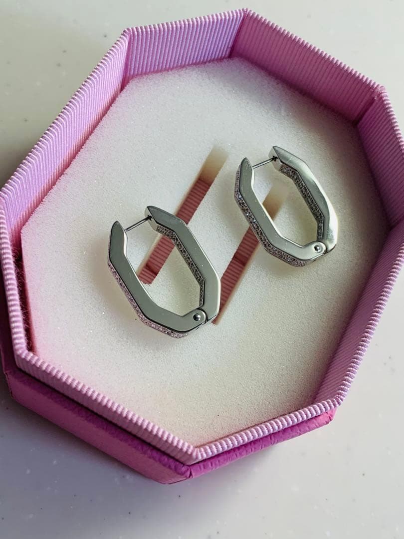 スワロフスキー Swarovski Dextera フープピアス