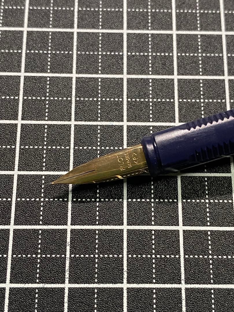 PILOT QUATRO Matt-NAVY 万年筆　字幅F