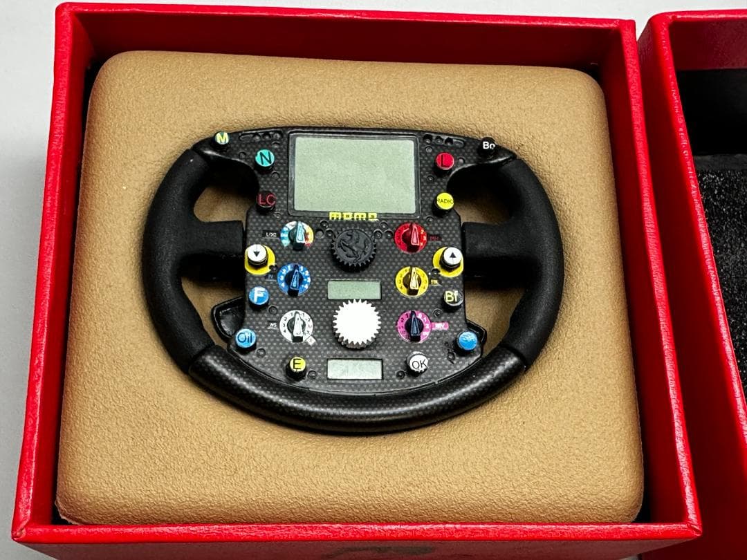 Amalgam Ferrari F2003-GA 1/4 ステアリングホイール