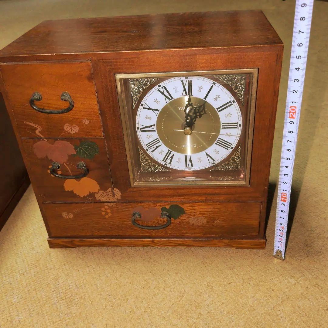 時計付木製タンス 和柄装飾　レトロ家具　ミニ箪笥　　和風で小さい小物入　引き出し