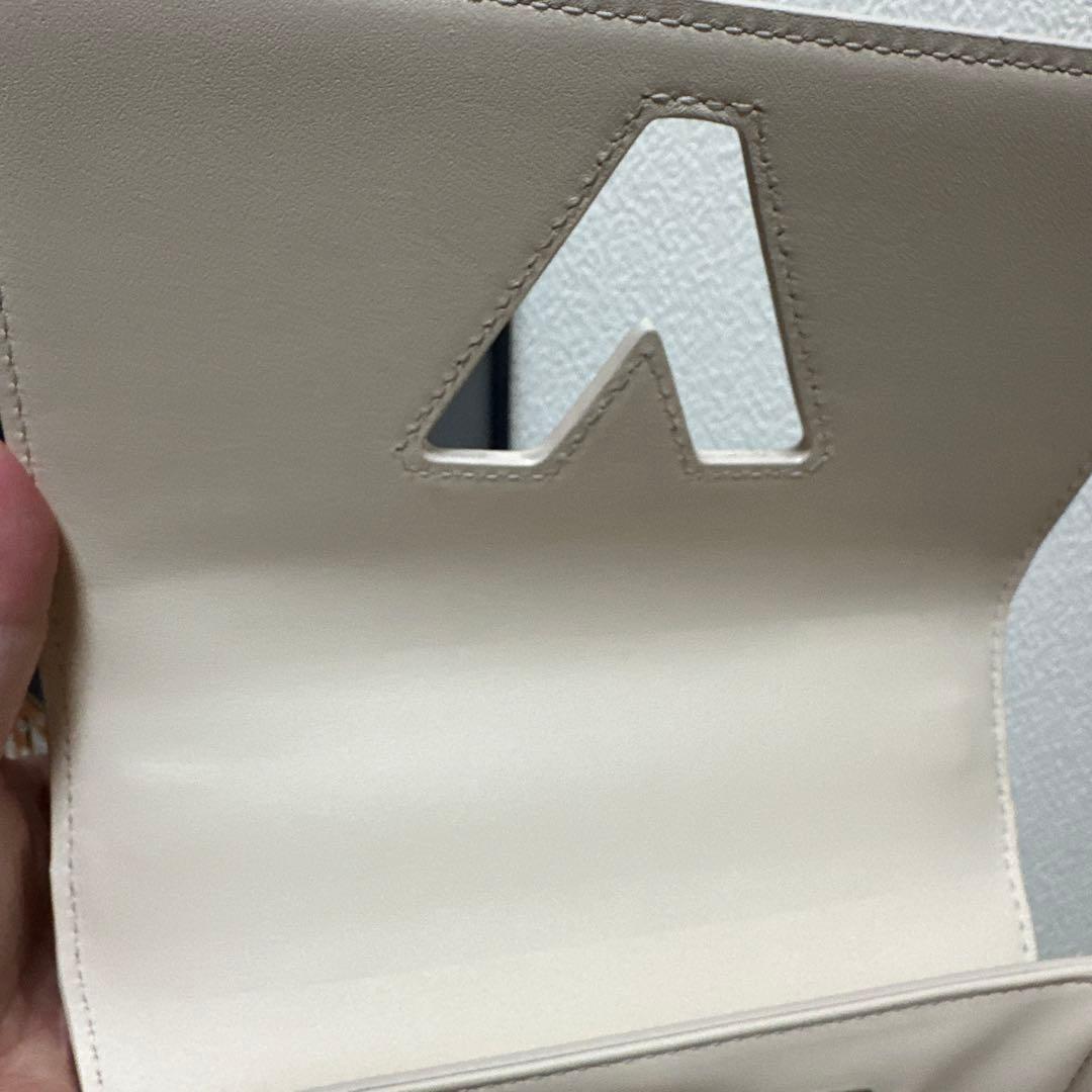 LOUIS VUITTON バッグ