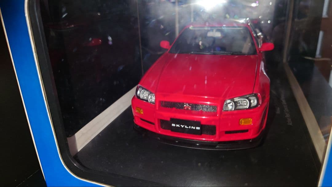 1000台限定 autoart 1/18 日産スカイライン GTR r34